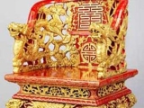 Sự sang trọng của những bộ bàn ghế thời vua chúa và các mẫu ghế của vua được yêu thích.