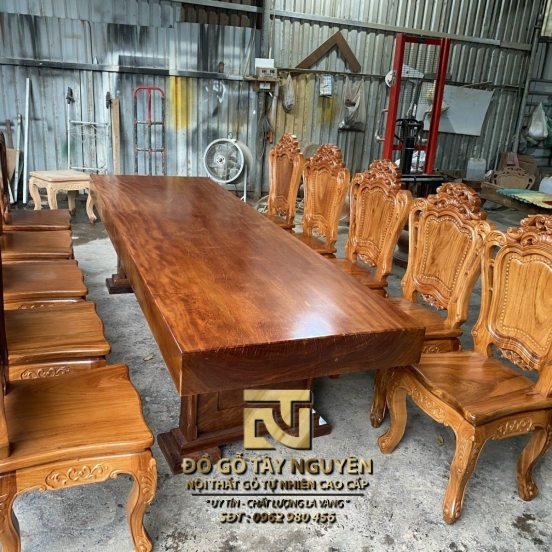 bàn dài ( 110x14x290) ghép 10 ghế Louis full bộ gỗ gõ đỏ